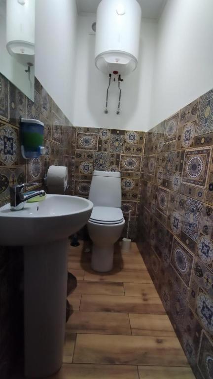 Отель "Swallow House" Cherkasy Quarto foto